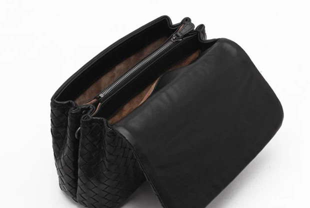 Seal Black Leather Bag LH842 
